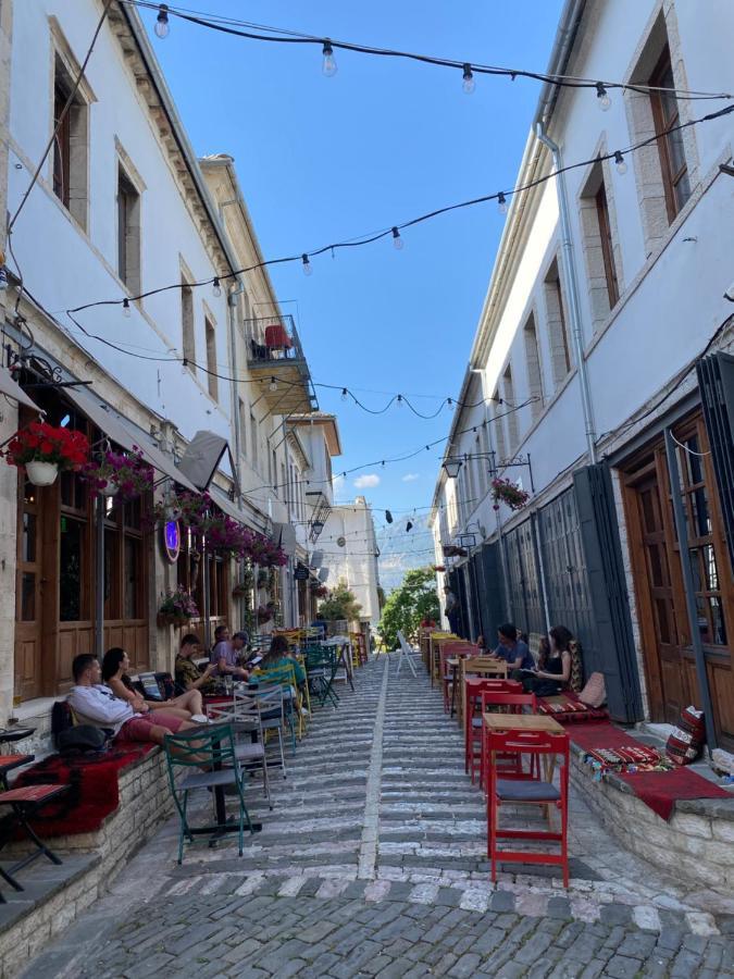 Ballo Apartments Gjirokastër Esterno foto