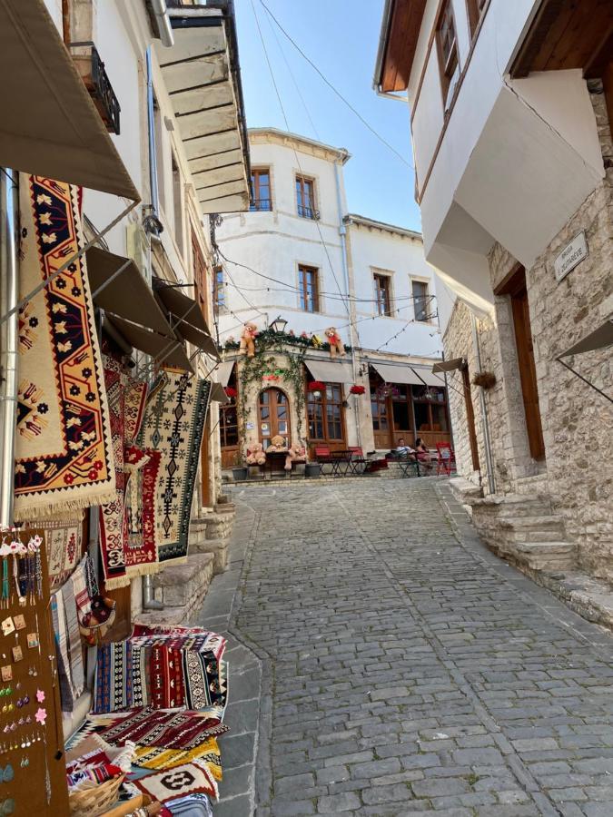 Ballo Apartments Gjirokastër Esterno foto