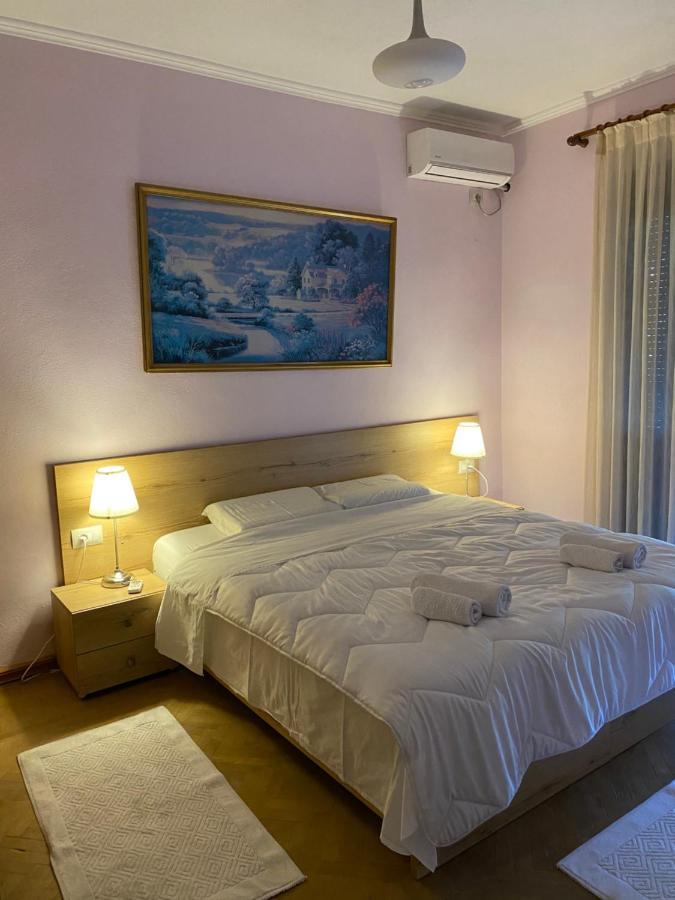 Ballo Apartments Gjirokastër Esterno foto