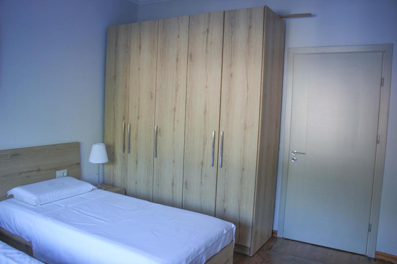 Ballo Apartments Gjirokastër Esterno foto